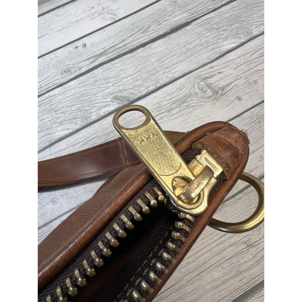 Coastal hillbilly large crossbody
Measurements posted in photos - Picture 11 of 16